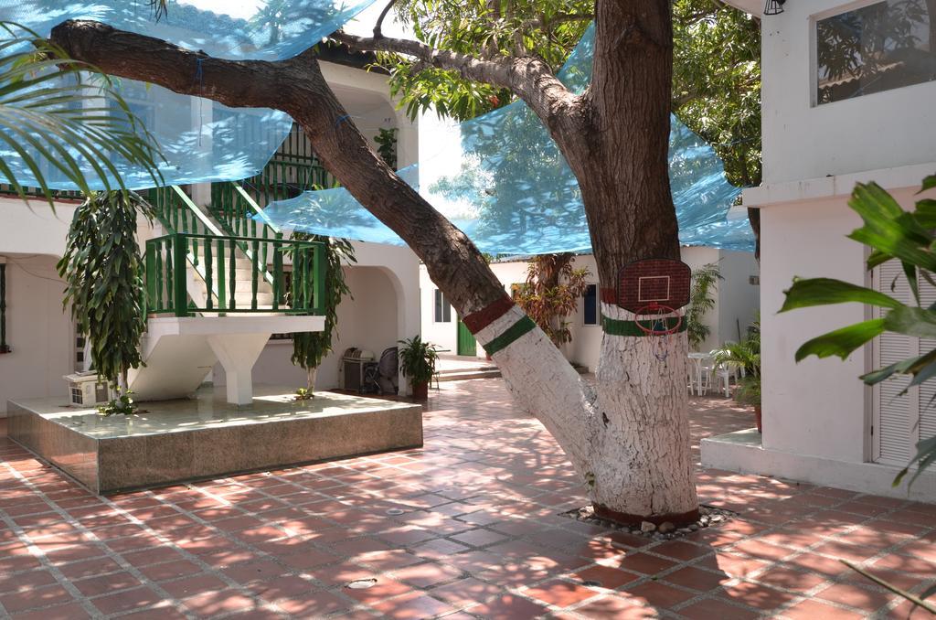 Hotel Vargas Airport Cartagena Dış mekan fotoğraf