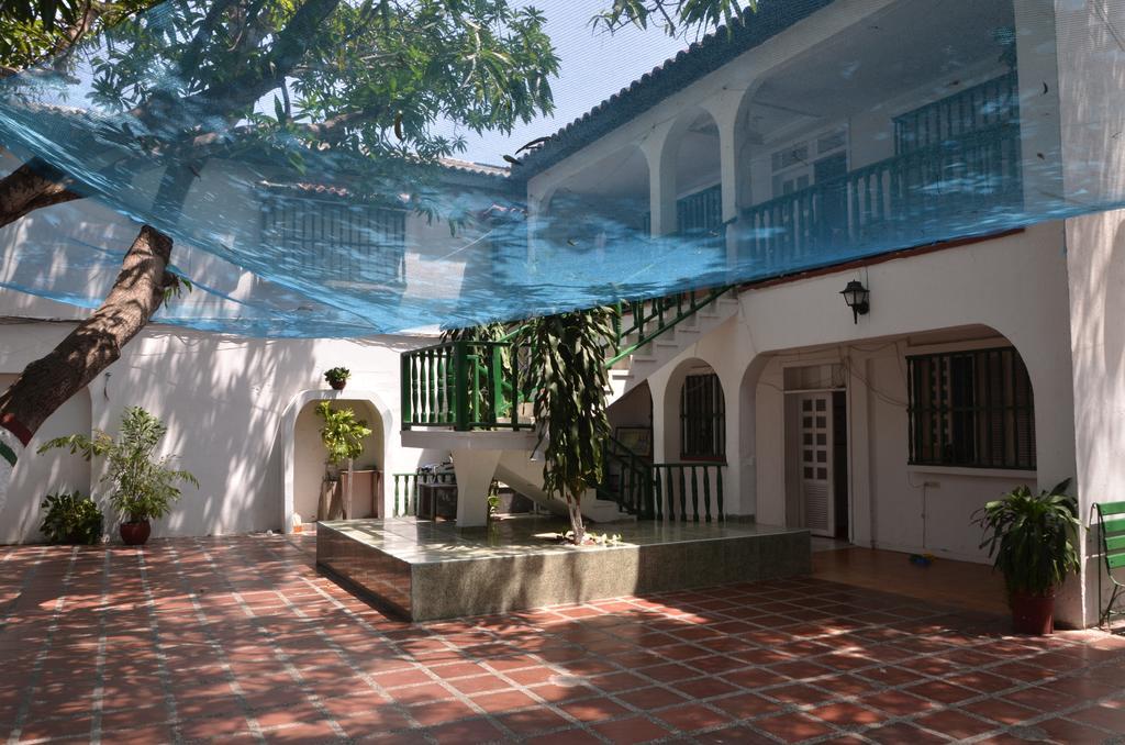 Hotel Vargas Airport Cartagena Dış mekan fotoğraf