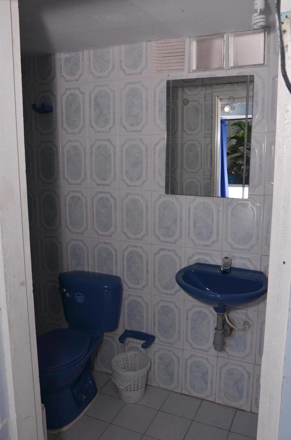 Hotel Vargas Airport Cartagena Dış mekan fotoğraf