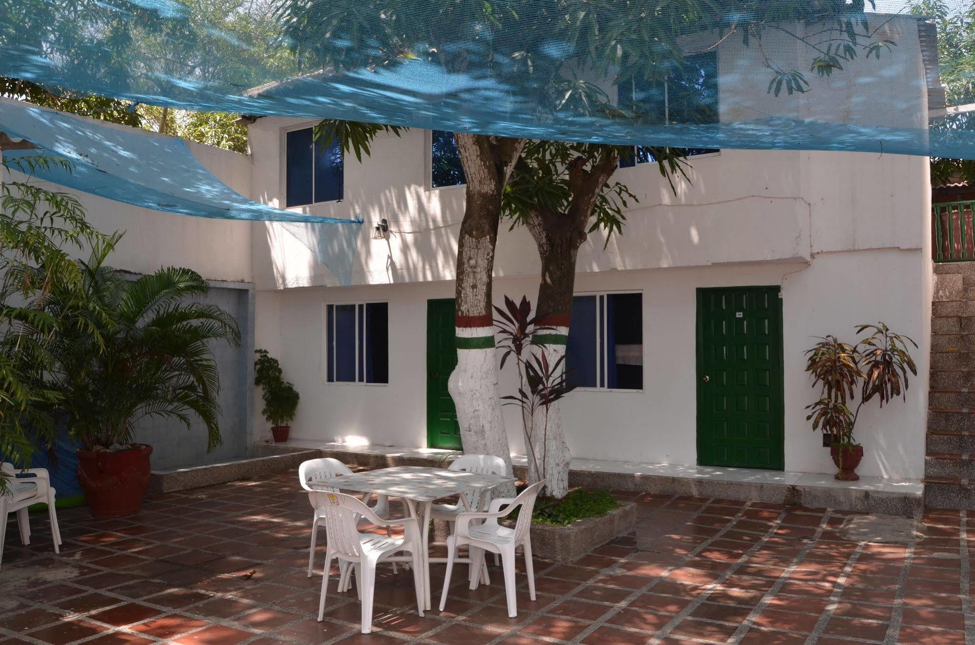 Hotel Vargas Airport Cartagena Dış mekan fotoğraf